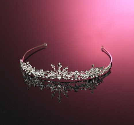 Silver tiara with diamante and crystal - 30mm